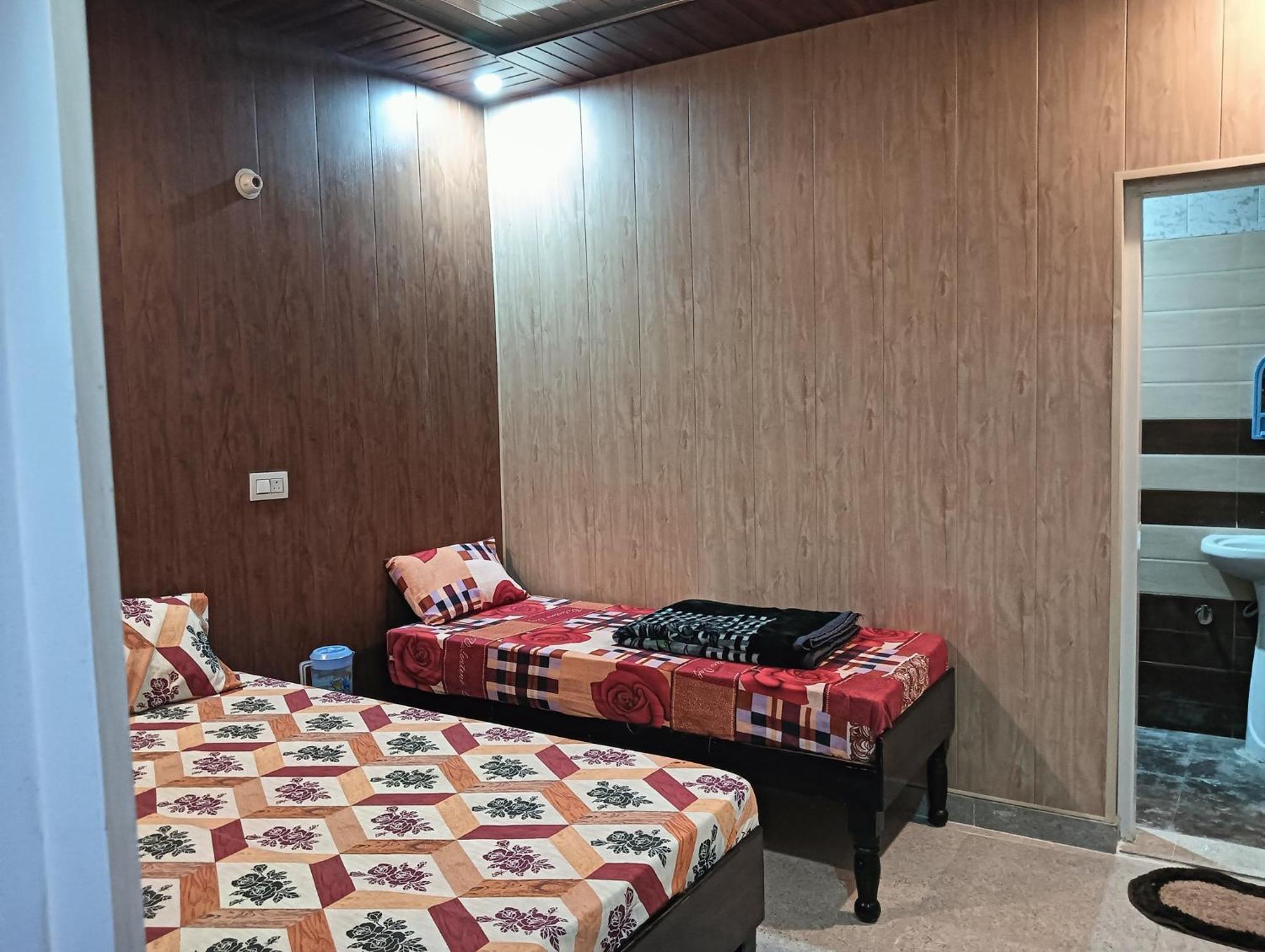 Hotel Chauhan Brothers Uttarkashi Exterior photo